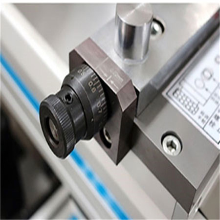 उच्च सटीकता इलेक्ट्रो-हाइड्रोलिक सीएनसी प्रेस ब्रेक मशीन / शीट धातु फ़ोल्डर प्रेस ब्रेक