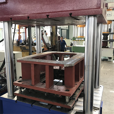 दरवाजा बनाने की मशीन लोहे की हाइड्रोलिक प्रेस 2500 टन