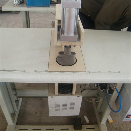 वर्टिकल पंचिंग मशीन YQ32 सीरीज 4 कॉलम हाइड्रोलिक प्रेस मशीन